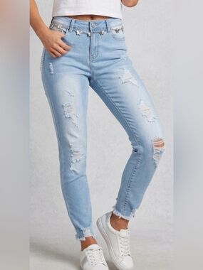 Celebrity Ace High Rise Skinny Ankle Jeans Size 9/29 Distressed Butterfly Chain